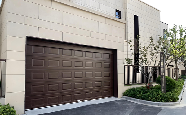 金银川路街道车库门