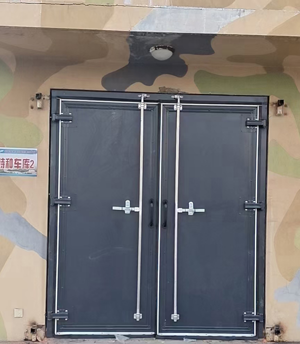 金银川路街道工业平开门