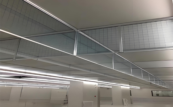 金银川路街道玻璃挡烟垂壁