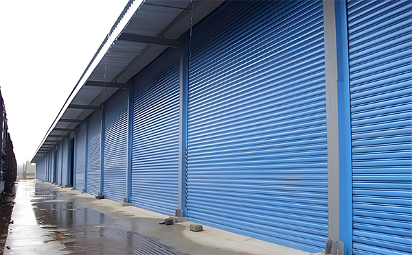 金银川路街道卷帘门