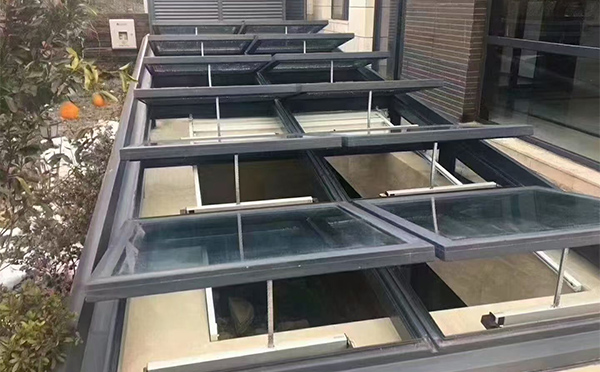 某轨道交通车辆维修车间金银川路街道排烟窗应用