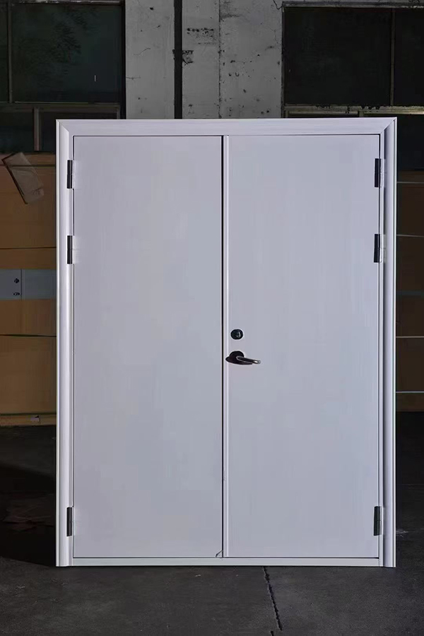 酒店项目完成公共区域金银川路街道防火门布设