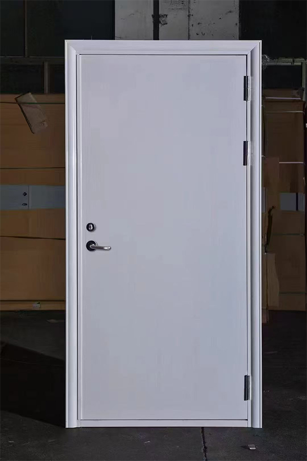 社区活动中心加装金银川路街道防火门保障居民安全 社区活动中心加装金银川路街道防火门保障居民安全